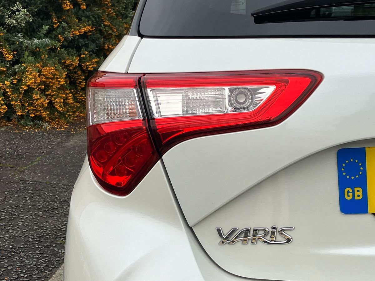 Used Toyota Yaris 2018 for sale - 76330680: Photo 40