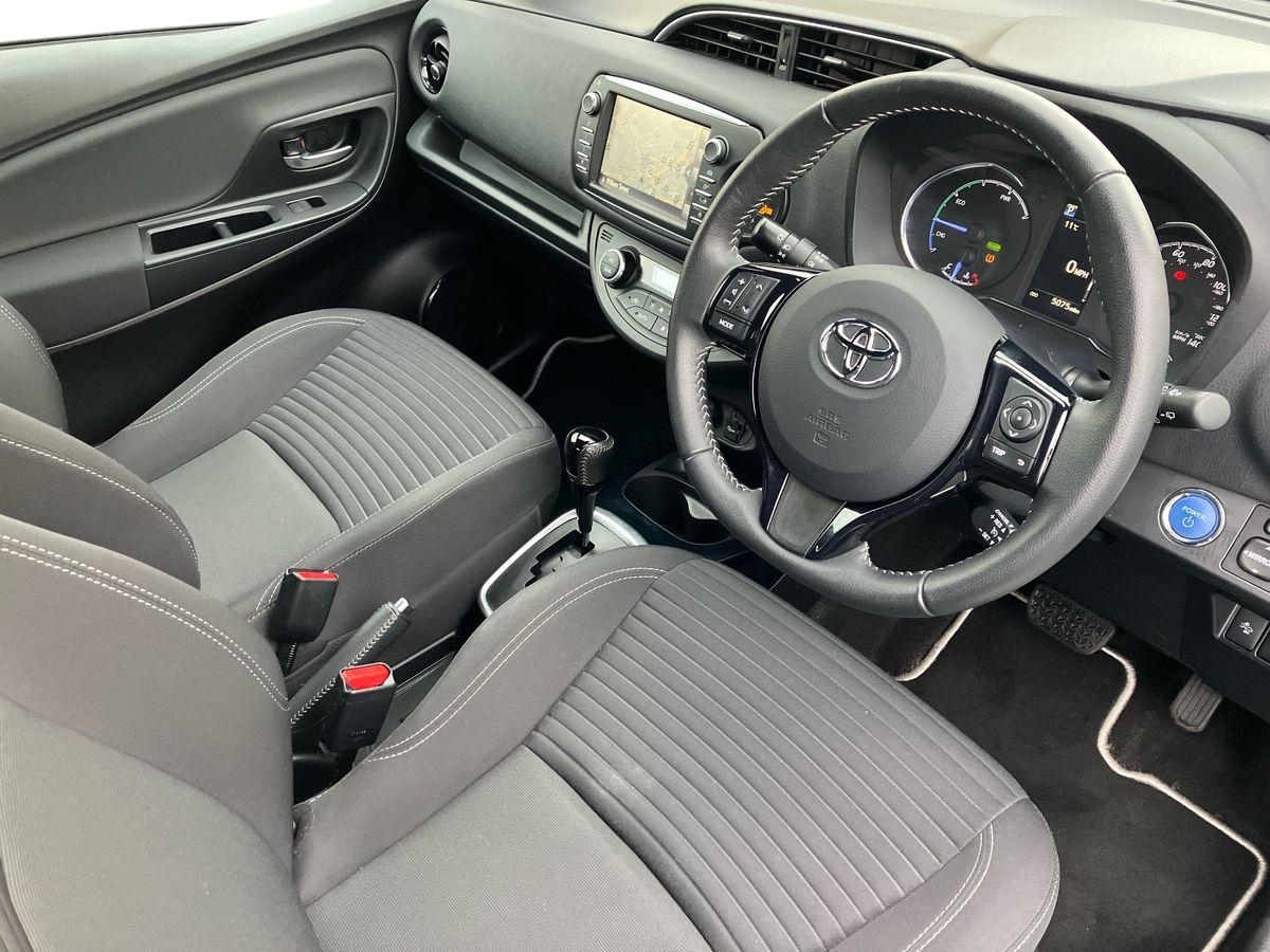 Used Toyota Yaris 2018 for sale - 76330680: Photo 9