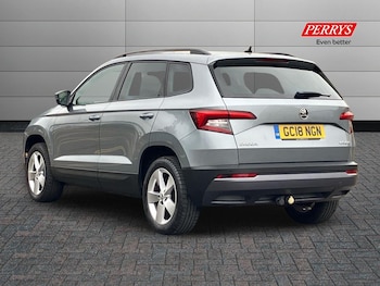 Used Skoda Karoq 2018 for sale - 76158340: Photo
