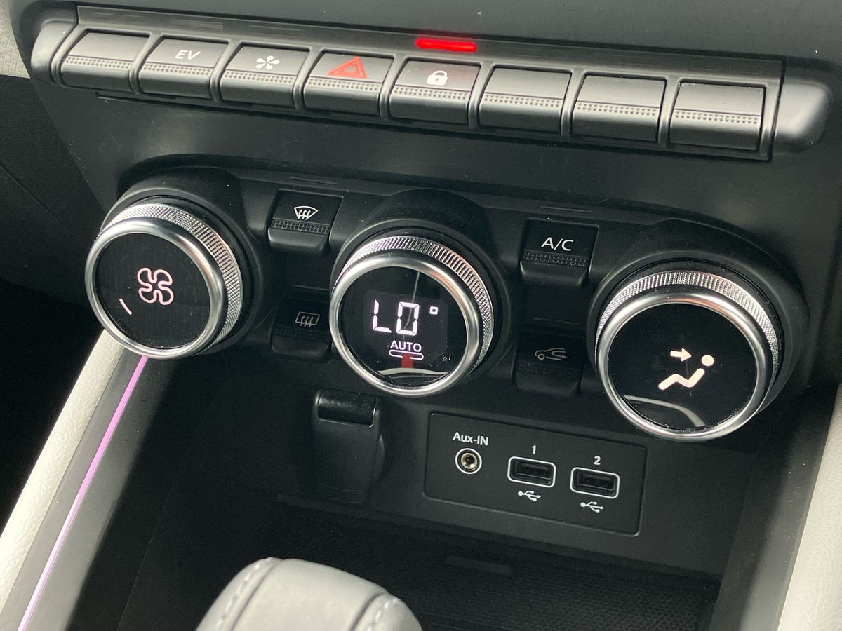 Used Renault Clio 2023 for sale - 76638084: Photo 12