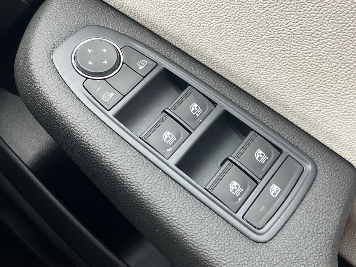 Used Renault Clio 2023 for sale - 76638084: Photo 18