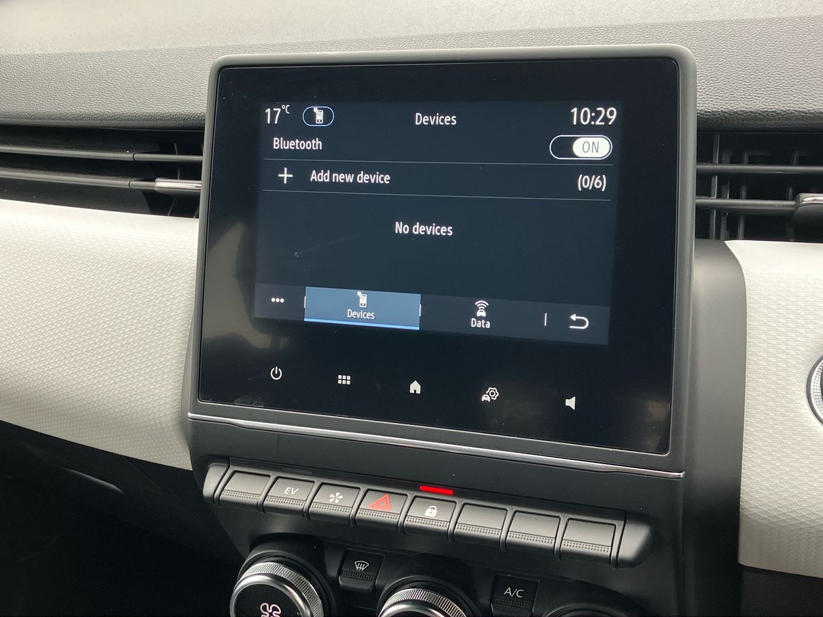 Used Renault Clio 2023 for sale - 76638084: Photo 32