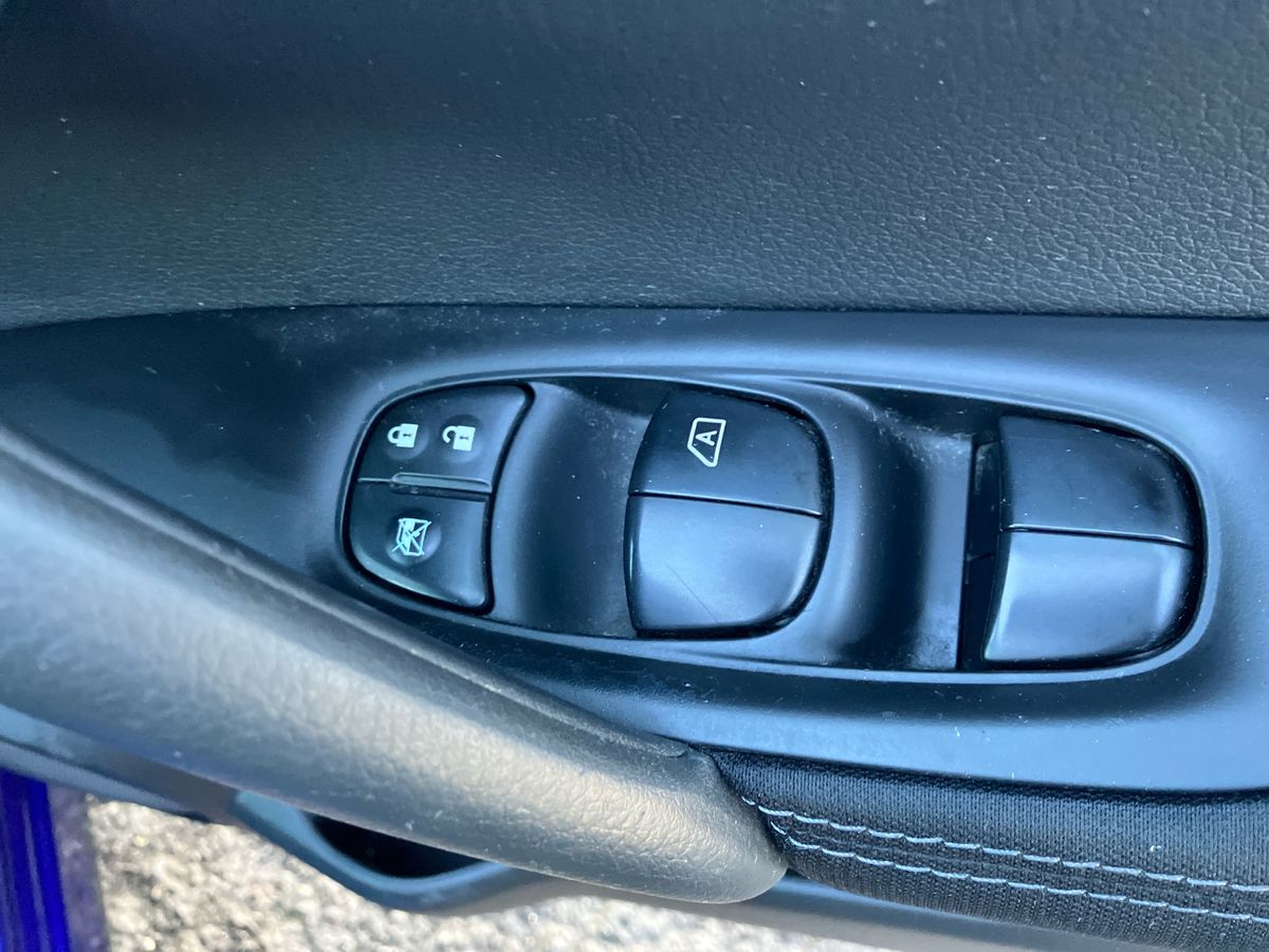 Used Nissan Qashqai 2017 for sale - 76735984: Photo 18