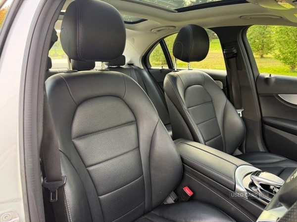 Used Mercedes-Benz C Class 2015 for sale - 76586137: Photo 8