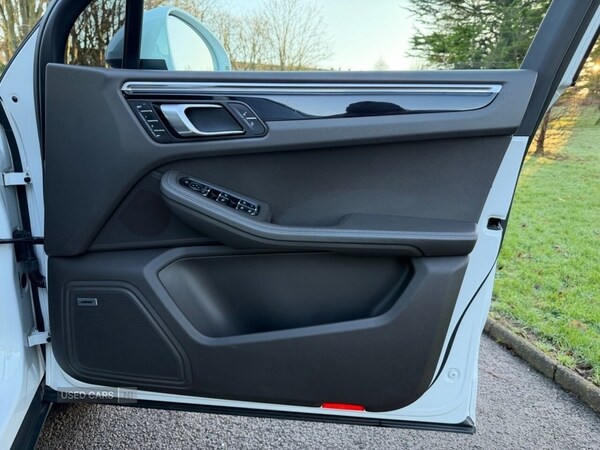 Used Porsche Macan 2018 for sale - 77030431: Photo 25