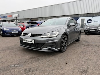 Volkswagen - Golf
