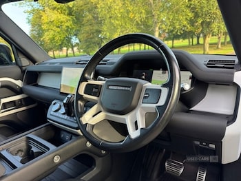 Used Land Rover Defender 2021 for sale - 76095436: Photo 2