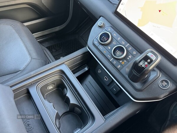 Used Land Rover Defender 2021 for sale - 76095436: Photo 51