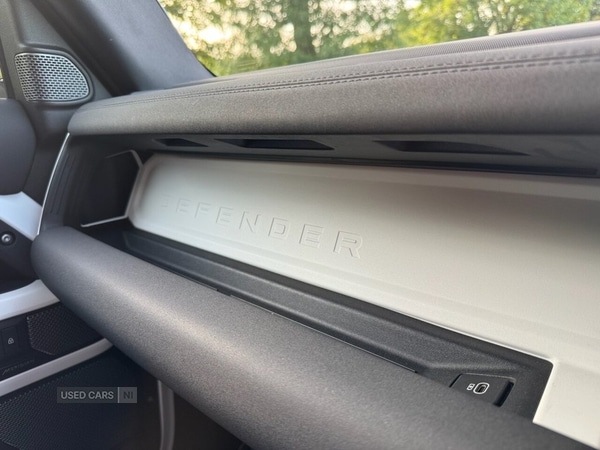 Used Land Rover Defender 2021 for sale - 76095436: Photo 57