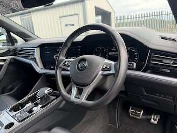 Used Volkswagen Touareg 2018 for sale - 78834318: Photo