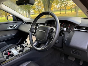 Used Land Rover Range Rover Velar 2018 for sale - 76965972: Photo