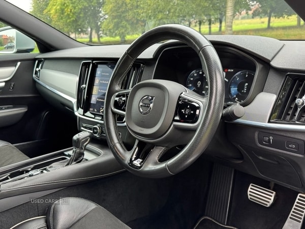 Used Volvo S90 2017 for sale - 75494612: Photo 2