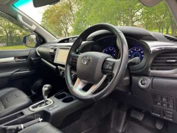 Used Toyota Hilux 2017 for sale - 74535267: Photo