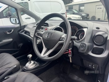 Used Honda Jazz 2010 for sale - 75269799: Photo