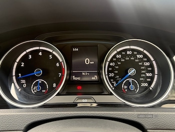 Used Volkswagen Golf 2016 for sale - 79475791: Photo