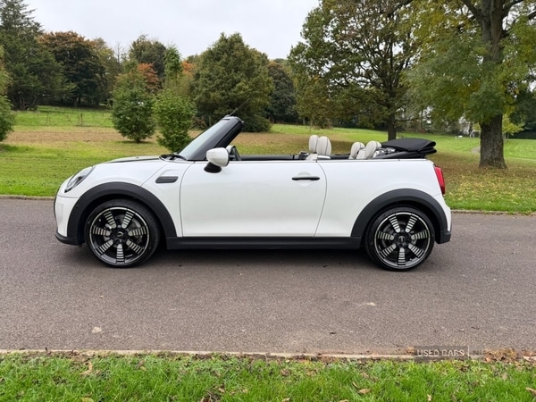 Used MINI Convertible 2023 for sale - 76315465: Photo 13