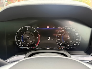 Used Volkswagen Touareg 2018 for sale - 79329087: Photo