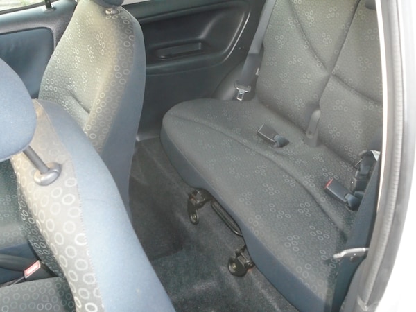 Used Toyota Yaris 2004 for sale - 75412780: Photo 15