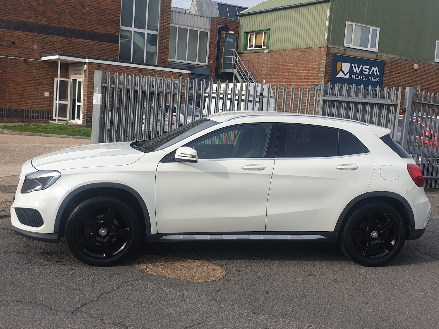 Used Mercedes-Benz GLA 2015 for sale - 76416476: Photo 4