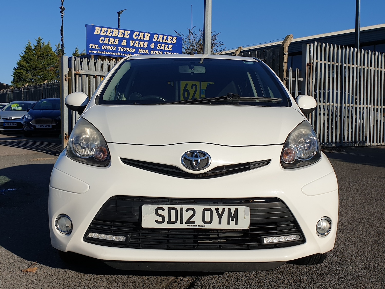 Used Toyota AYGO 2012 for sale - 76604311: Photo 2