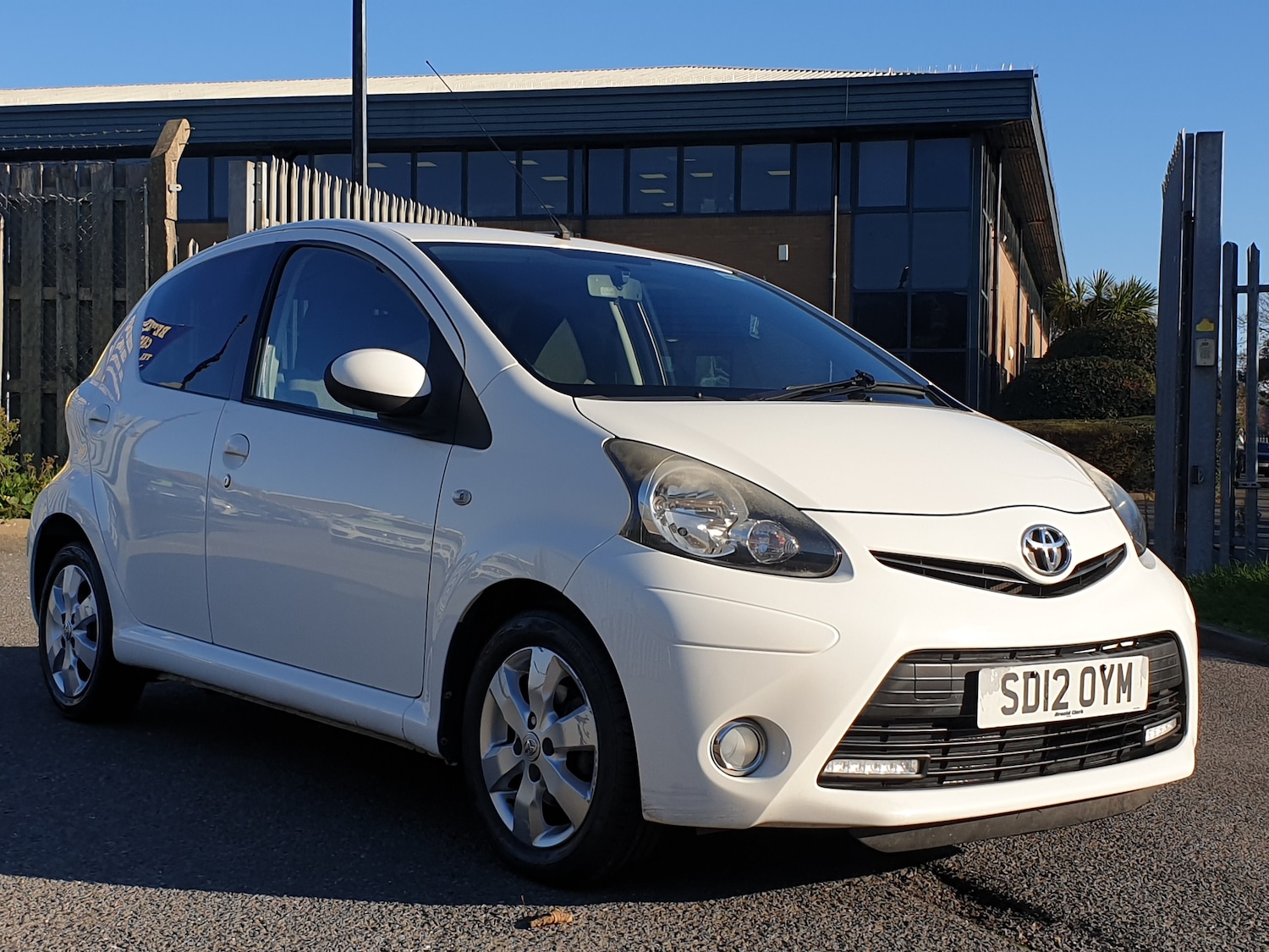 Used Toyota AYGO 2012 for sale - 76604311: Photo 3