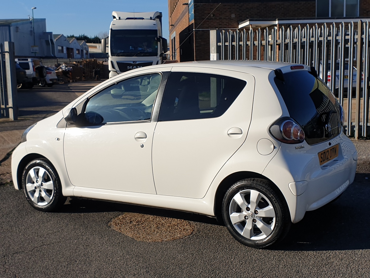 Used Toyota AYGO 2012 for sale - 76604311: Photo 5