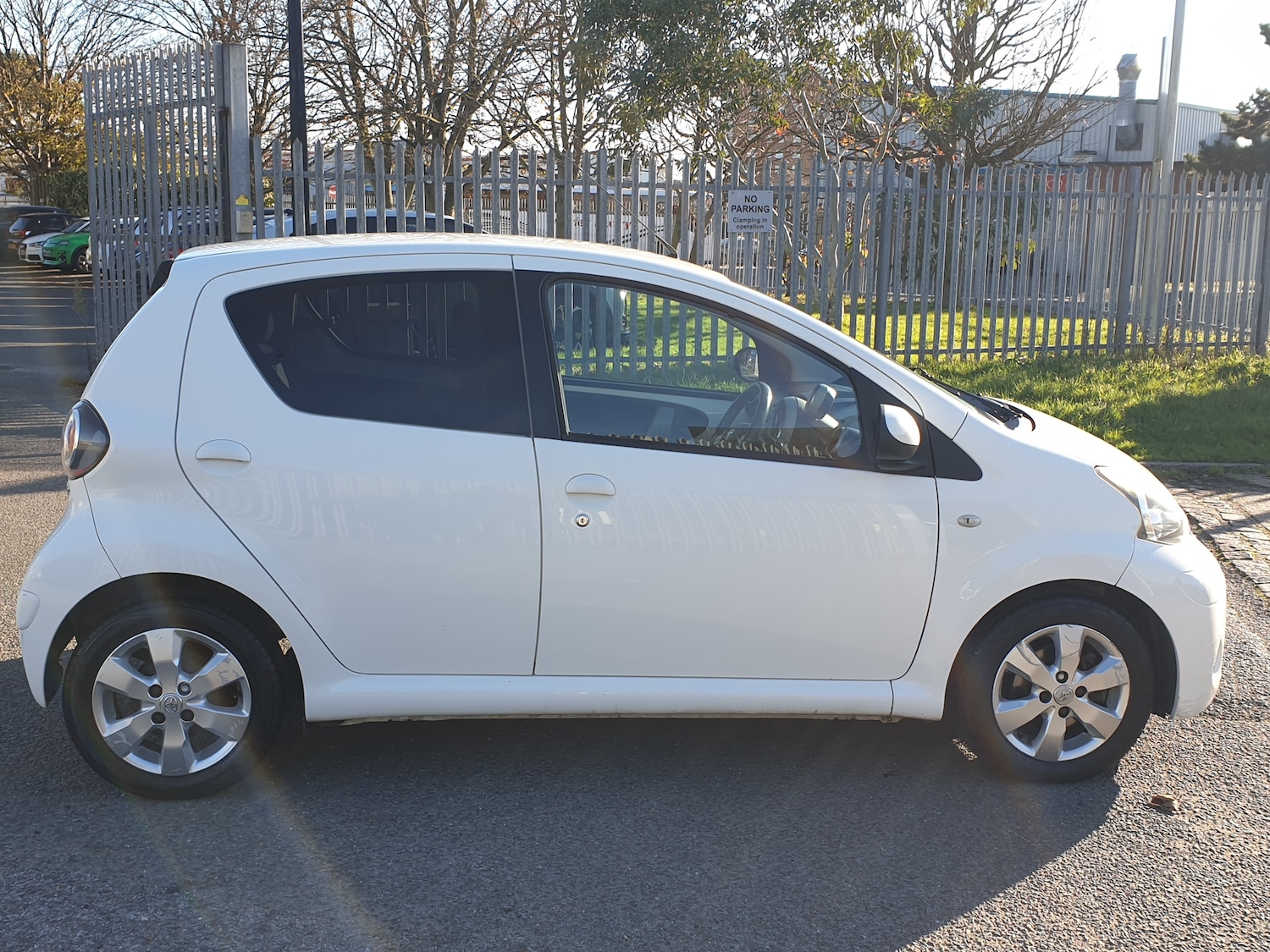 Used Toyota AYGO 2012 for sale - 76604311: Photo 8
