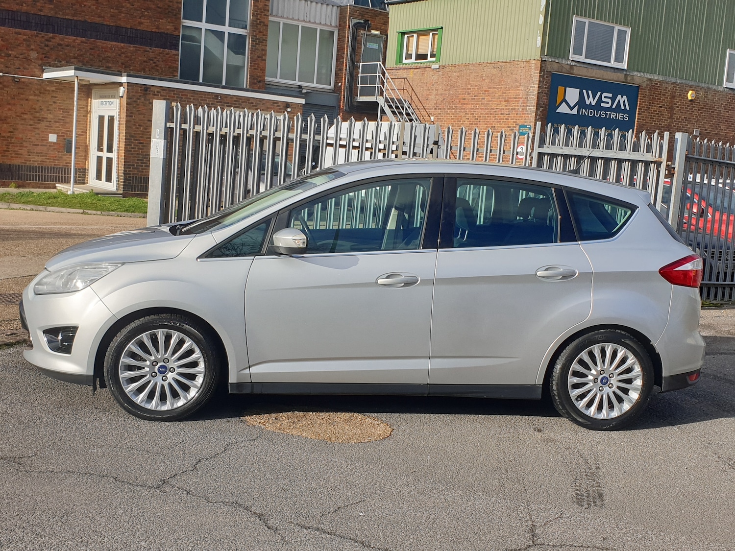 Used Ford C-Max 2014 for sale - 77226136: Photo 4