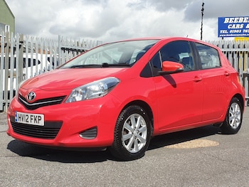 Used Toyota Yaris 2012 for sale - 75705623: Photo