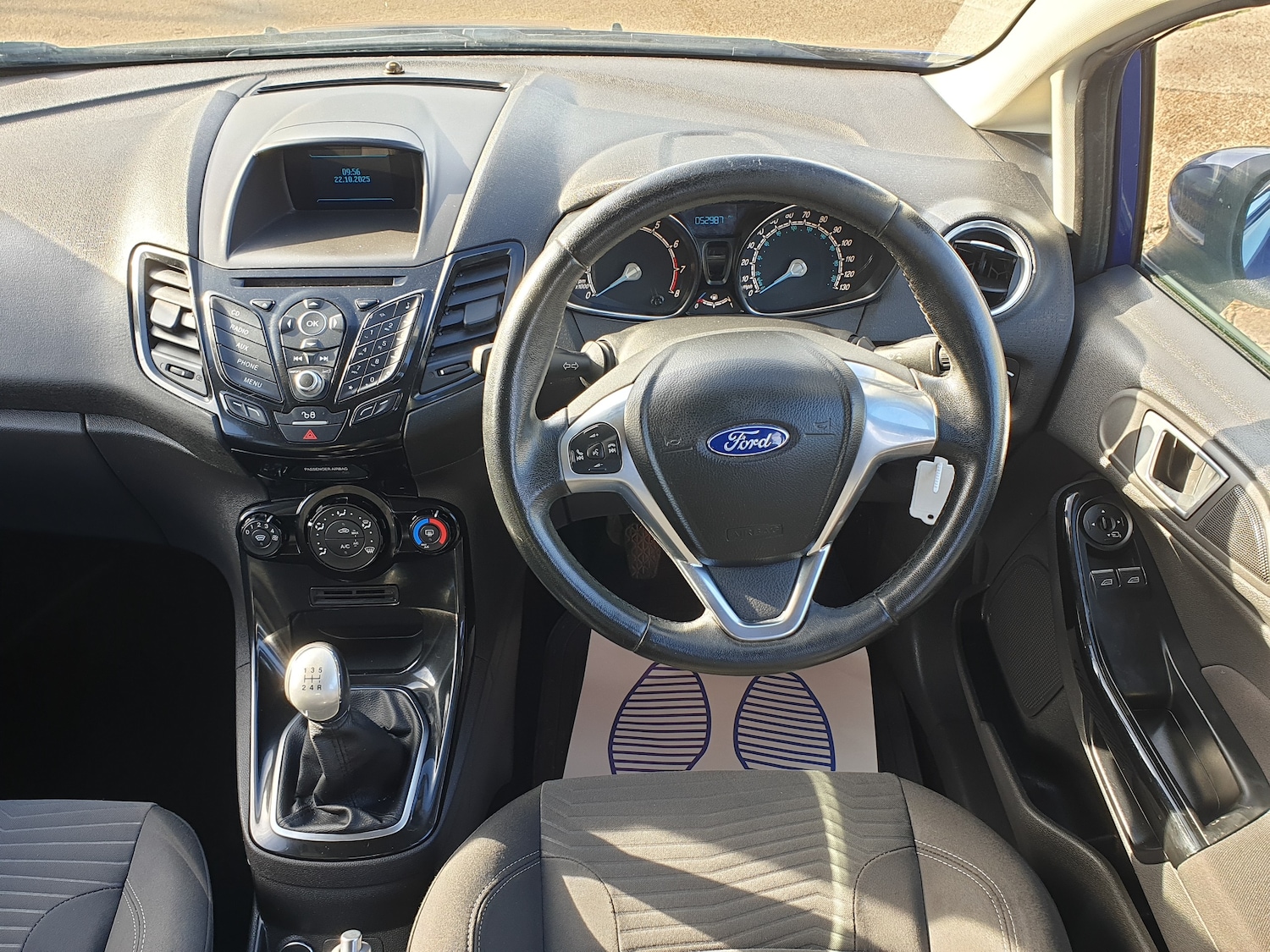 Used Ford Fiesta 2015 for sale - 76334688: Photo 12
