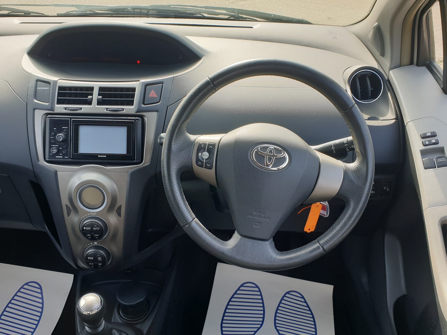 Used Toyota Yaris 2011 for sale - 77976118: Photo 14