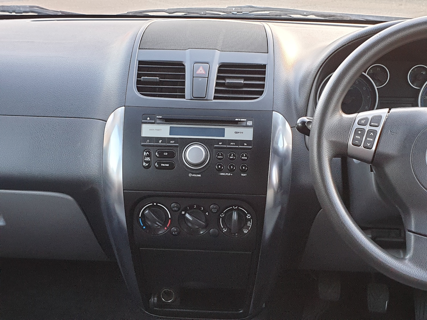 Used Suzuki SX4 2012 for sale - 77730028: Photo 11