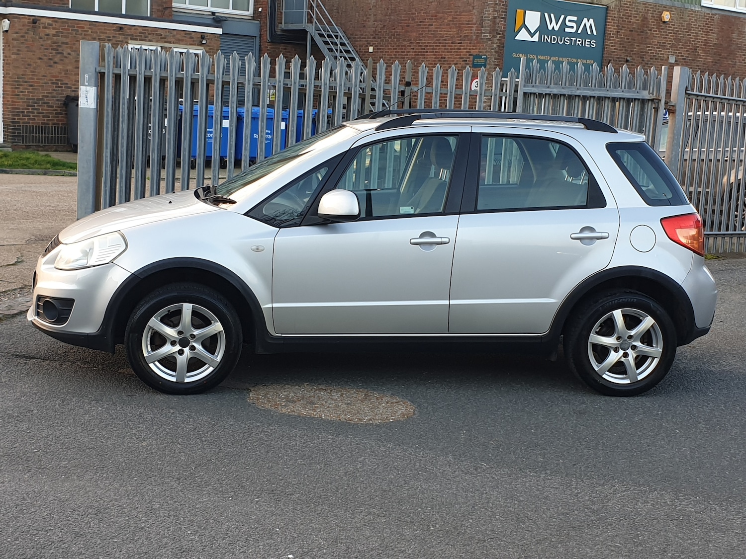 Used Suzuki SX4 2012 for sale - 77730028: Photo 4