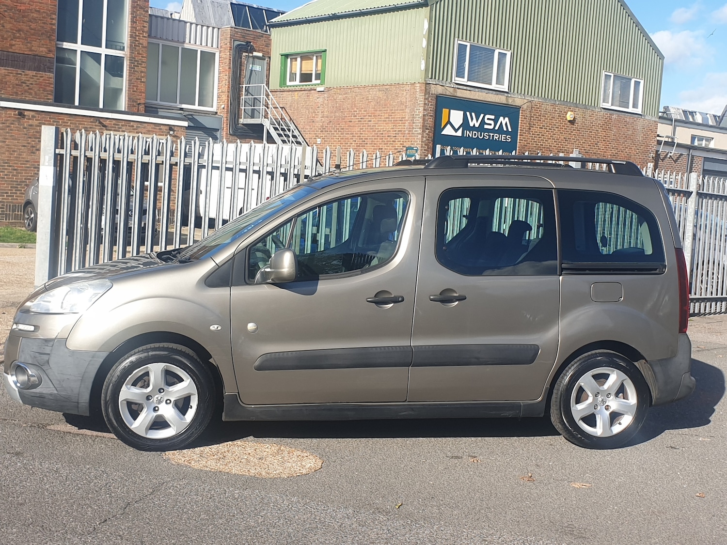 Used Peugeot Partner Tepee 2013 for sale - 76334583: Photo 4