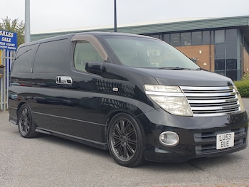 Used Nissan Elgrand 2004 for sale - 78932106: Photo