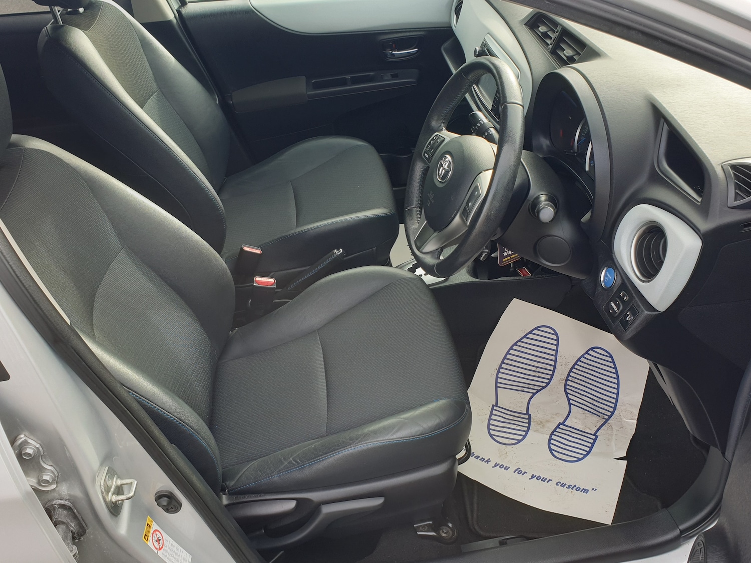 Used Toyota Yaris 2012 for sale - 76545928: Photo 10