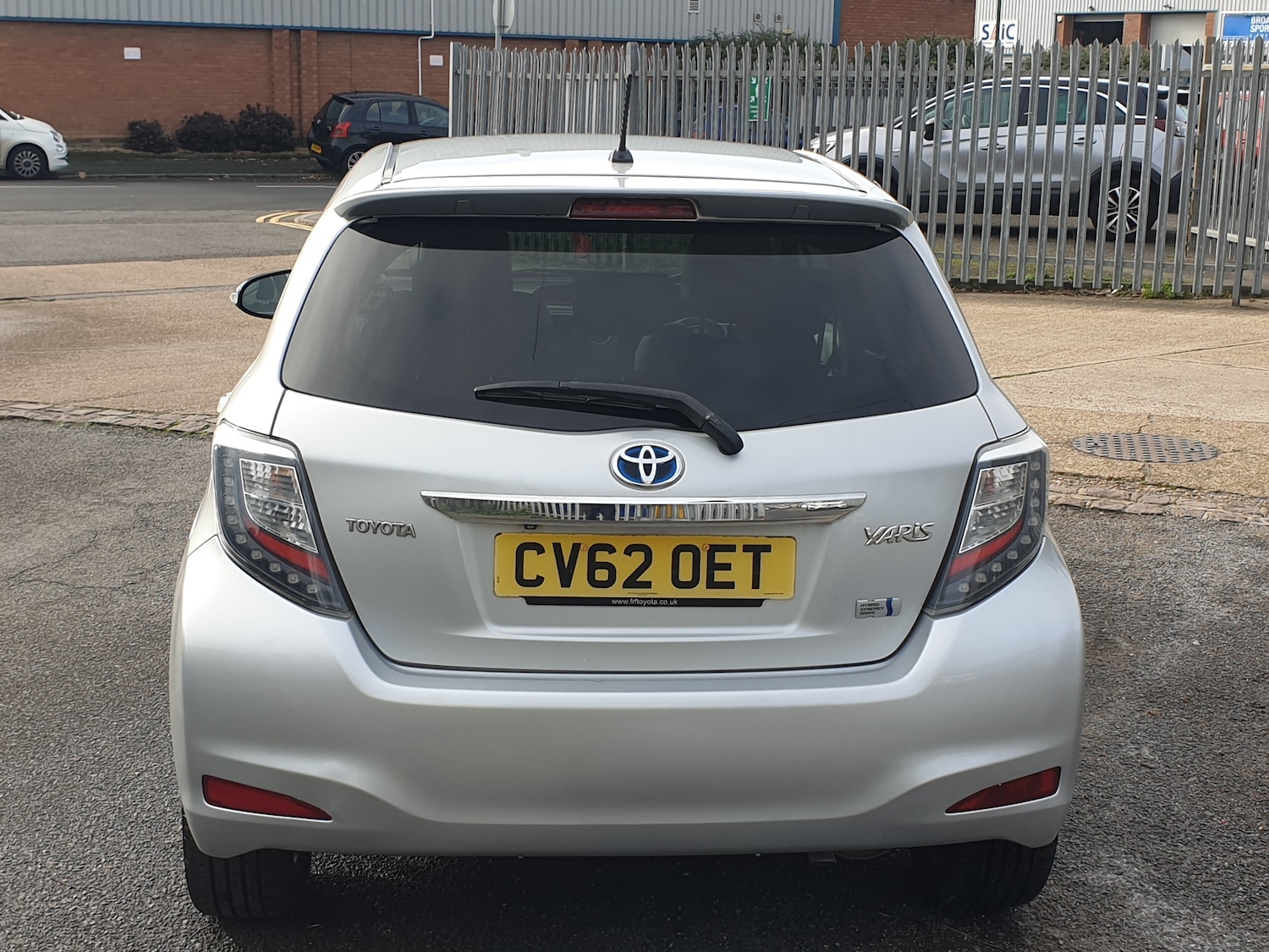 Used Toyota Yaris 2012 for sale - 76545928: Photo 3