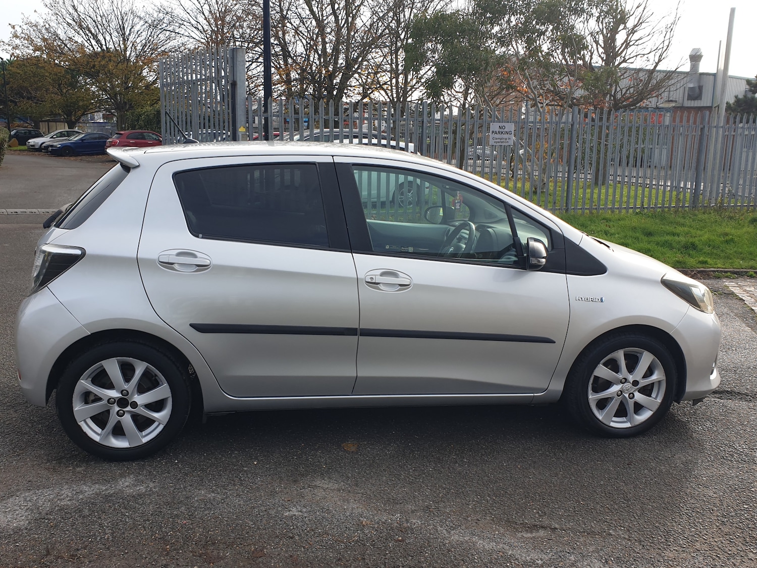 Used Toyota Yaris 2012 for sale - 76545928: Photo 5