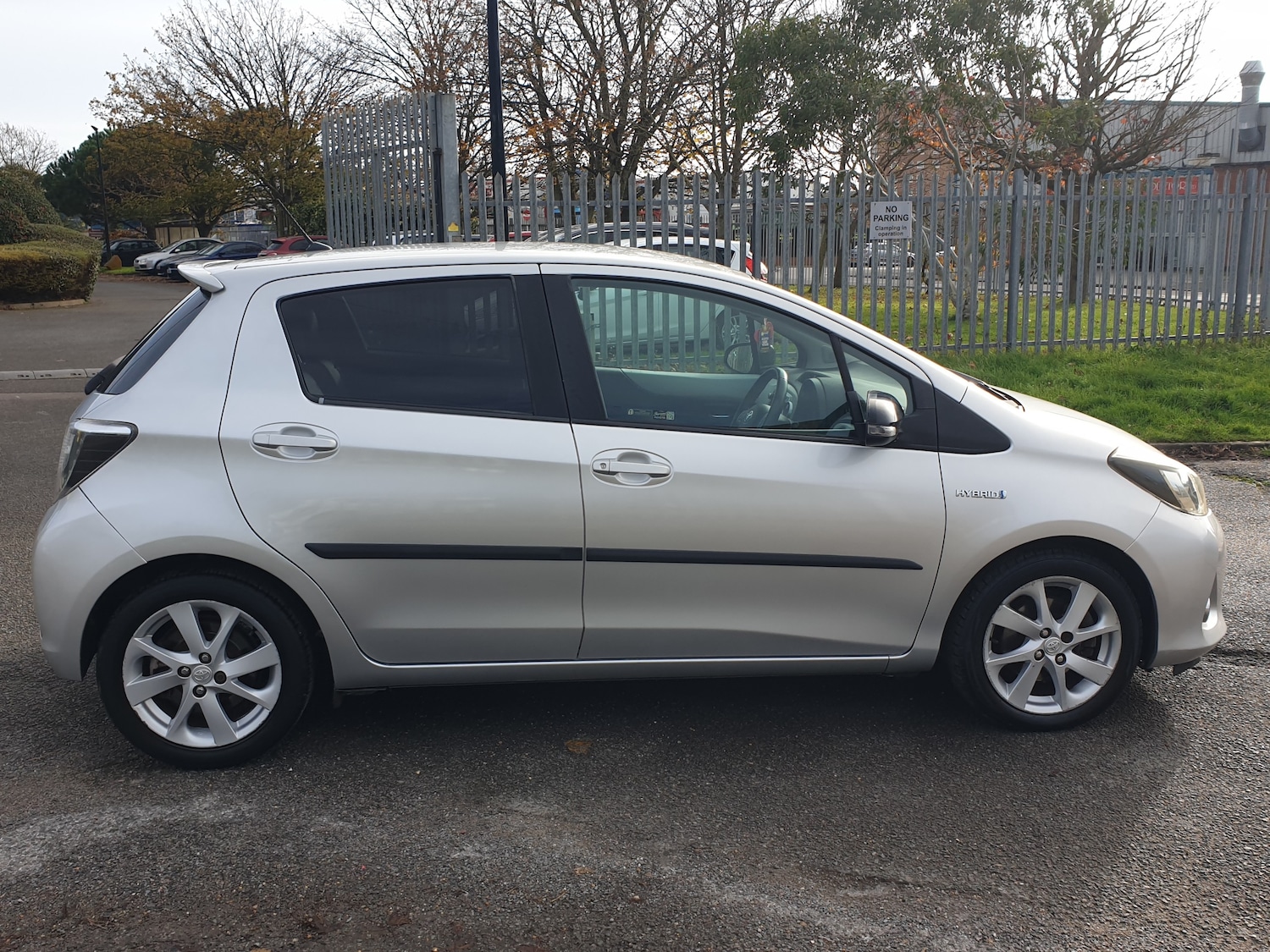 Used Toyota Yaris 2012 for sale - 76545928: Photo 7