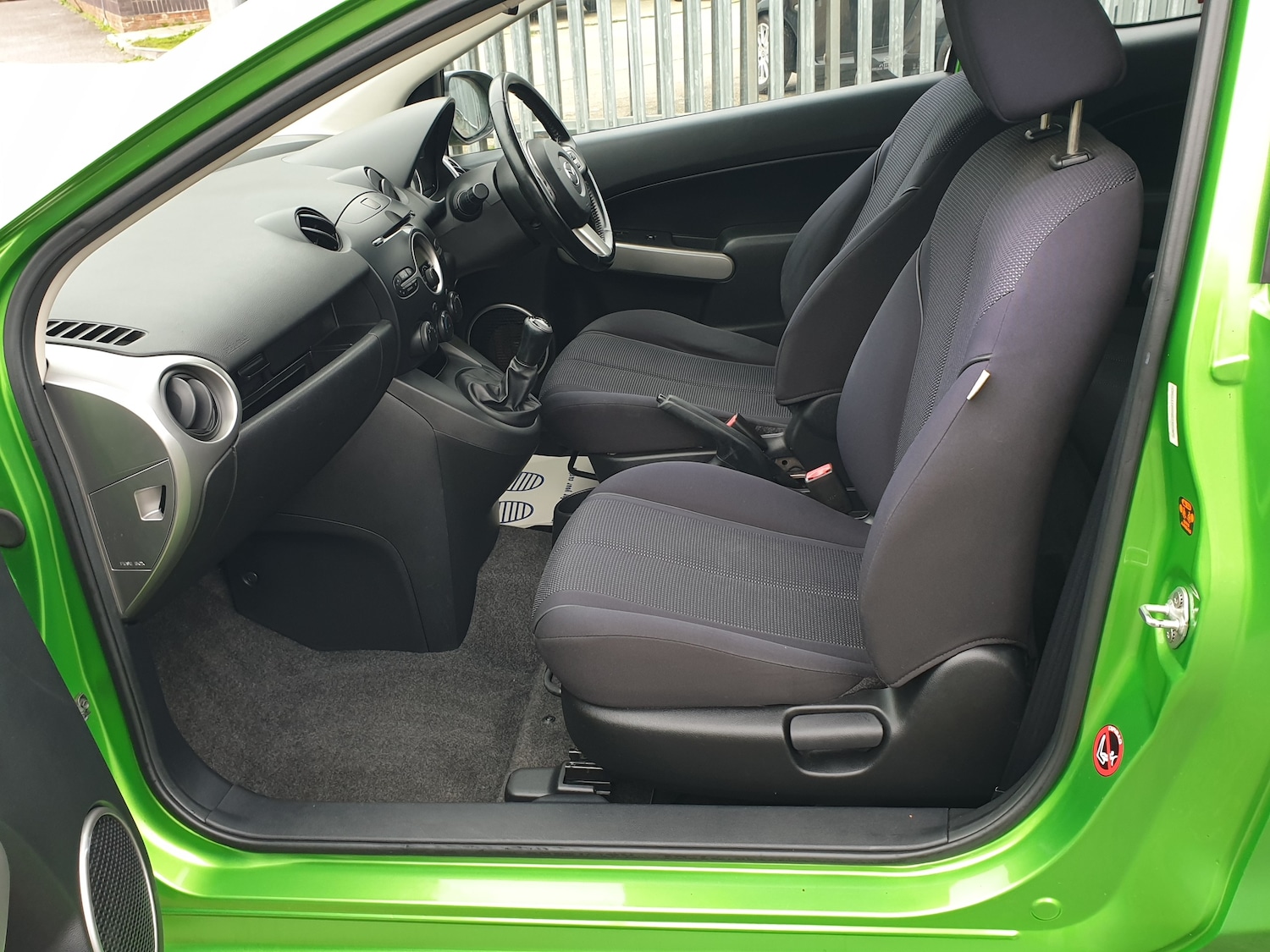 Used Mazda Mazda2 2009 for sale - 76961843: Photo 14