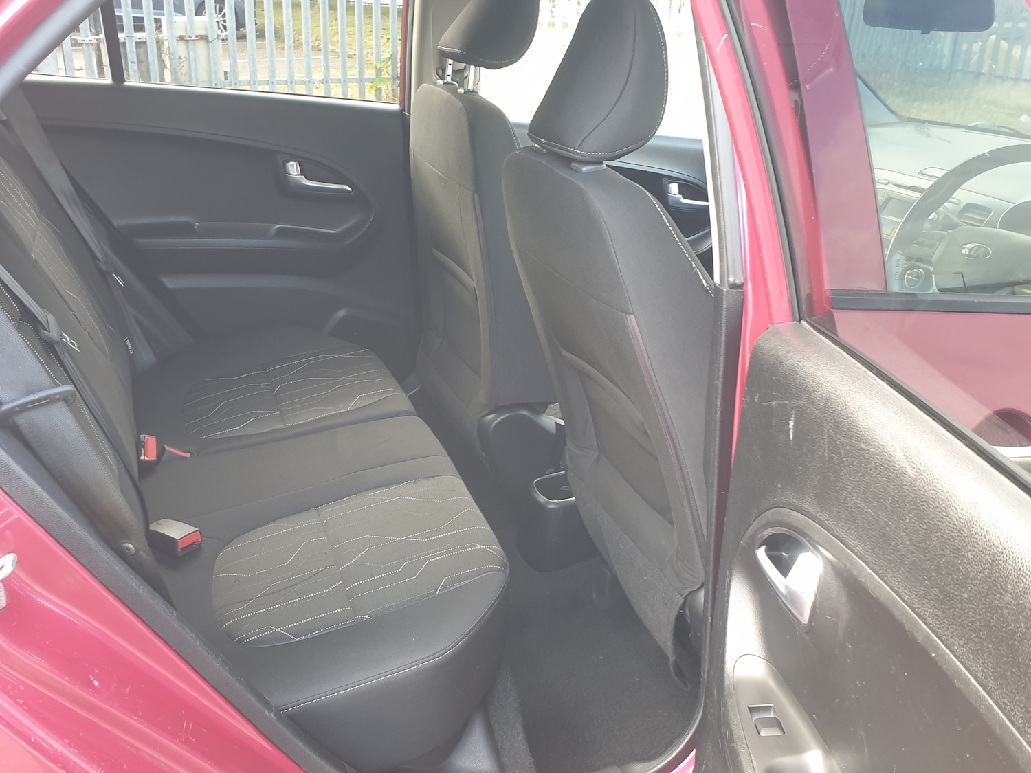 Used Kia Picanto 2015 for sale - 76754756: Photo 11