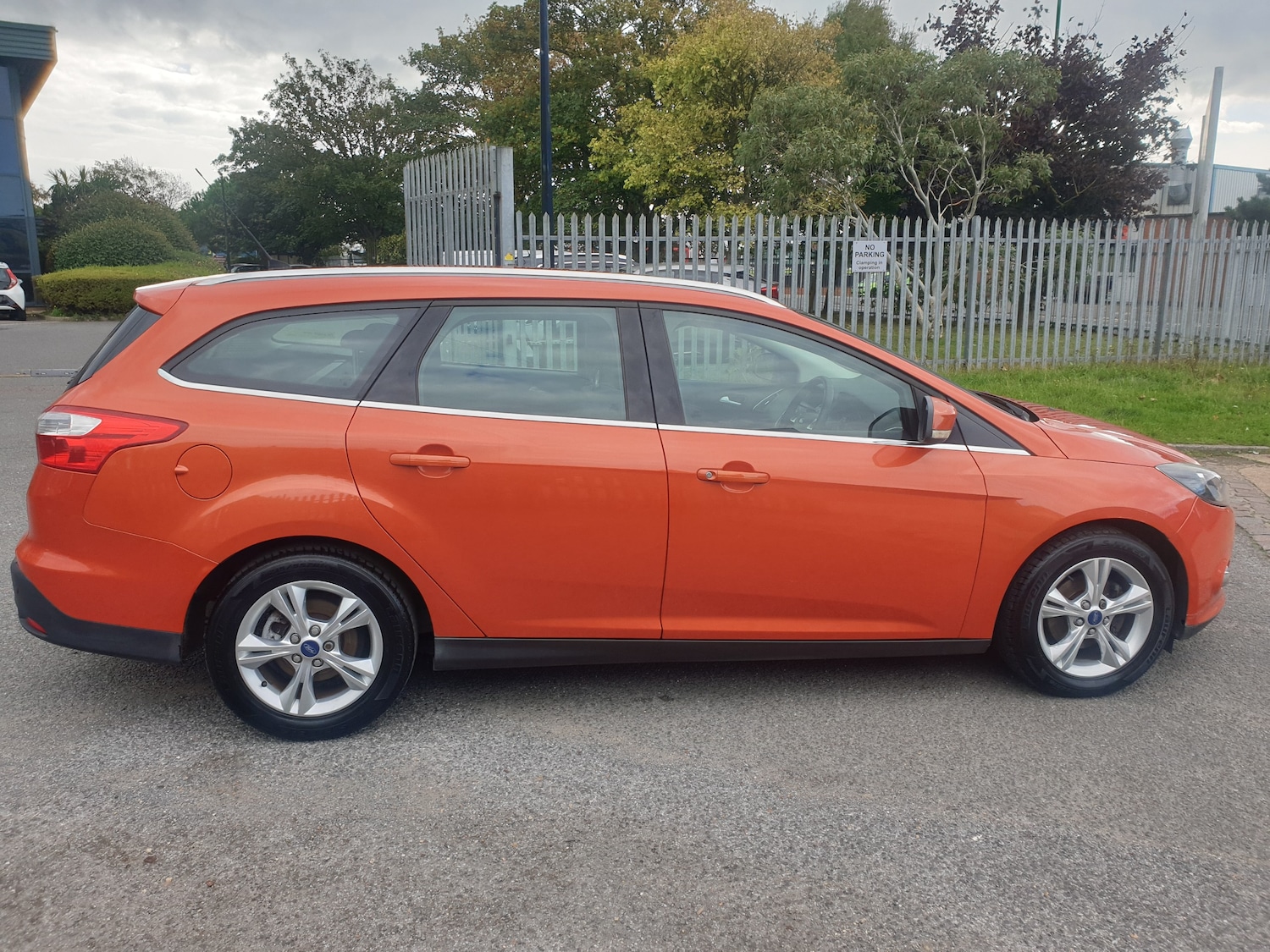 Used Ford Focus 2011 for sale - 76754757: Photo 8
