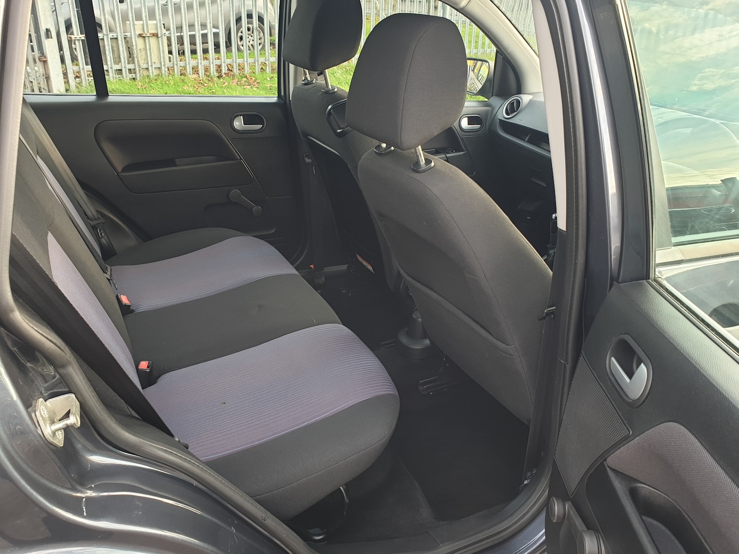 Used Ford Fusion 2010 for sale - 76545933: Photo 11