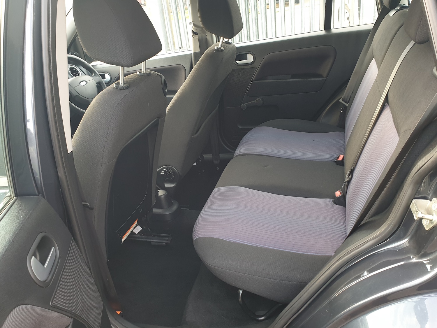 Used Ford Fusion 2010 for sale - 76545933: Photo 14