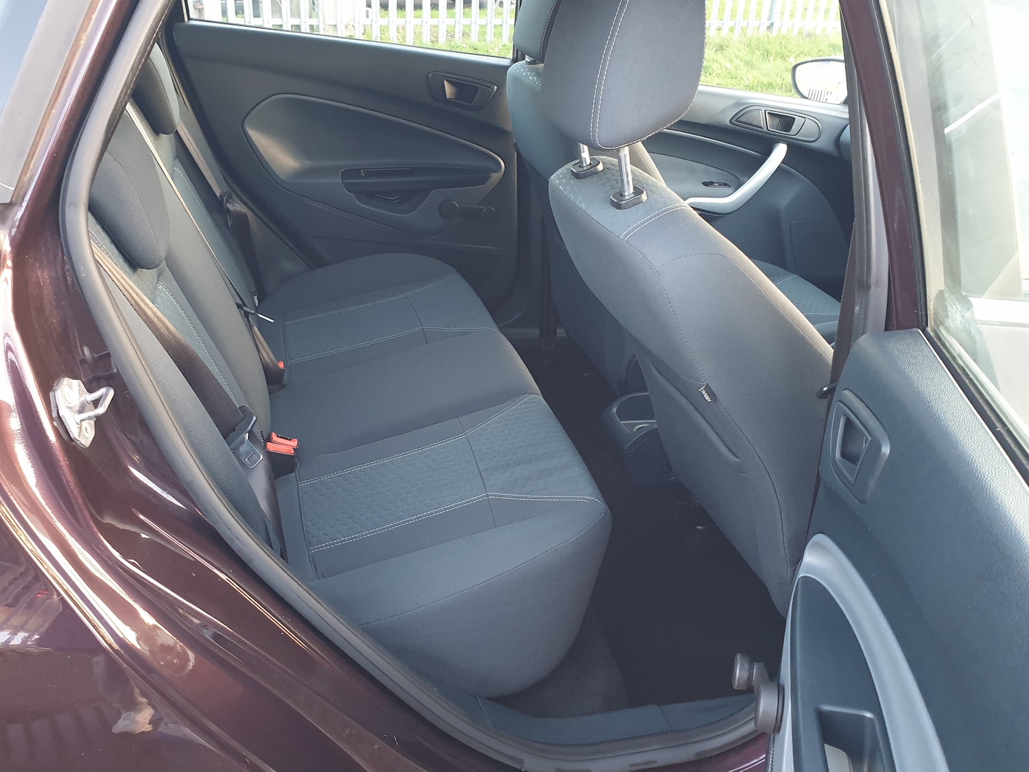 Used Ford Fiesta 2010 for sale - 76883928: Photo 10