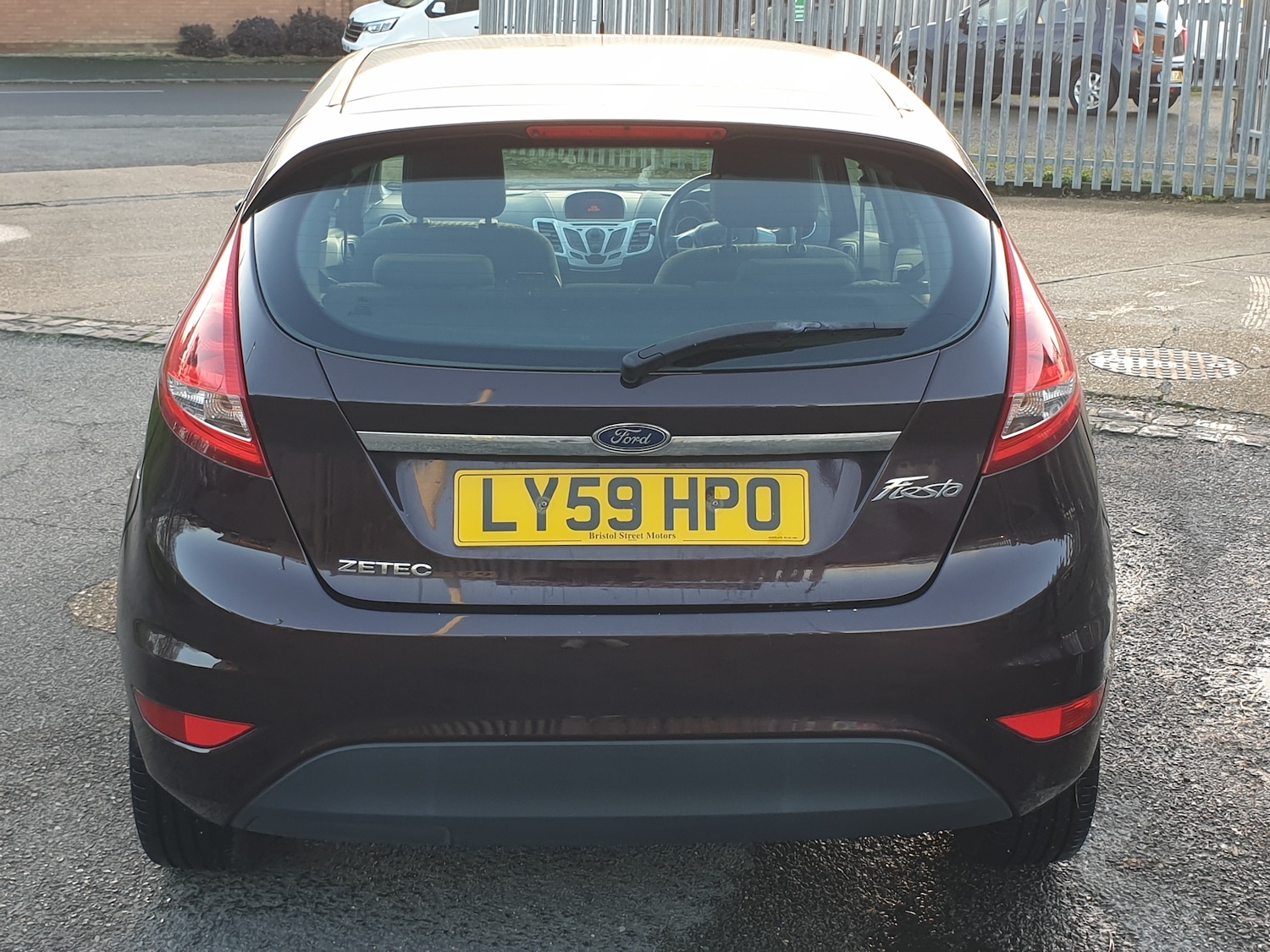 Used Ford Fiesta 2010 for sale - 76883928: Photo 6