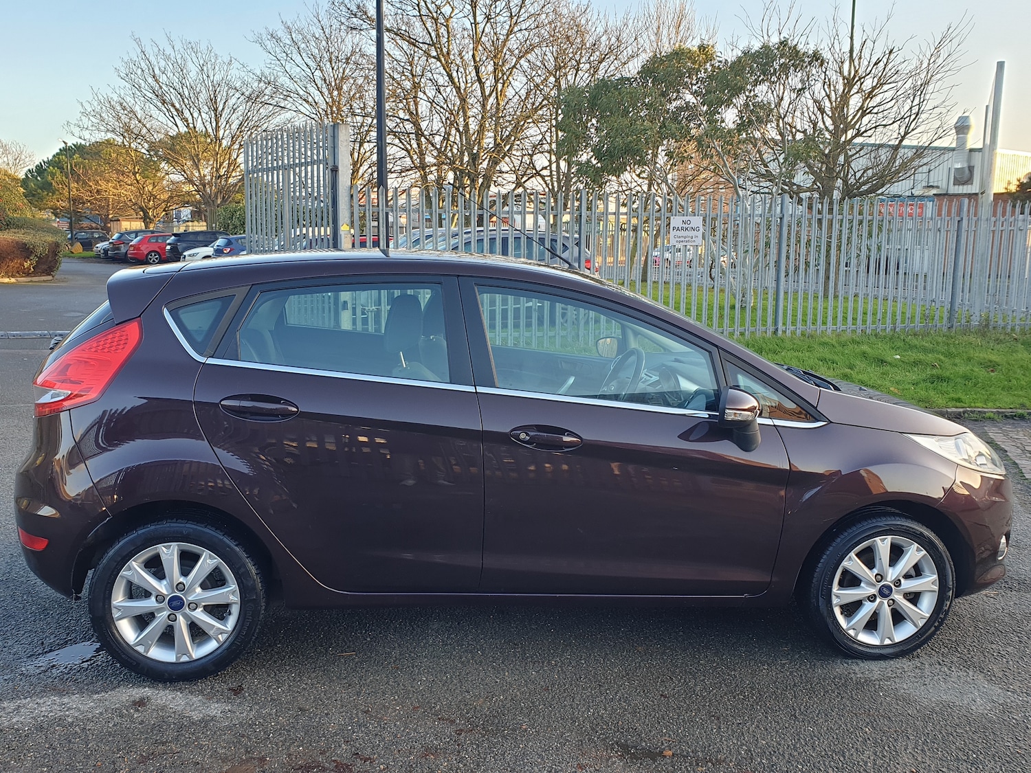 Used Ford Fiesta 2010 for sale - 76883928: Photo 8