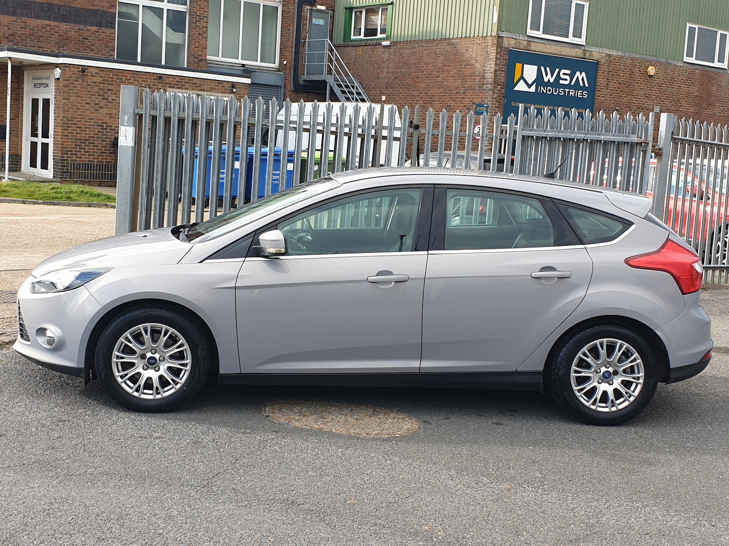 Used Ford Focus 2011 for sale - 78064958: Photo 4