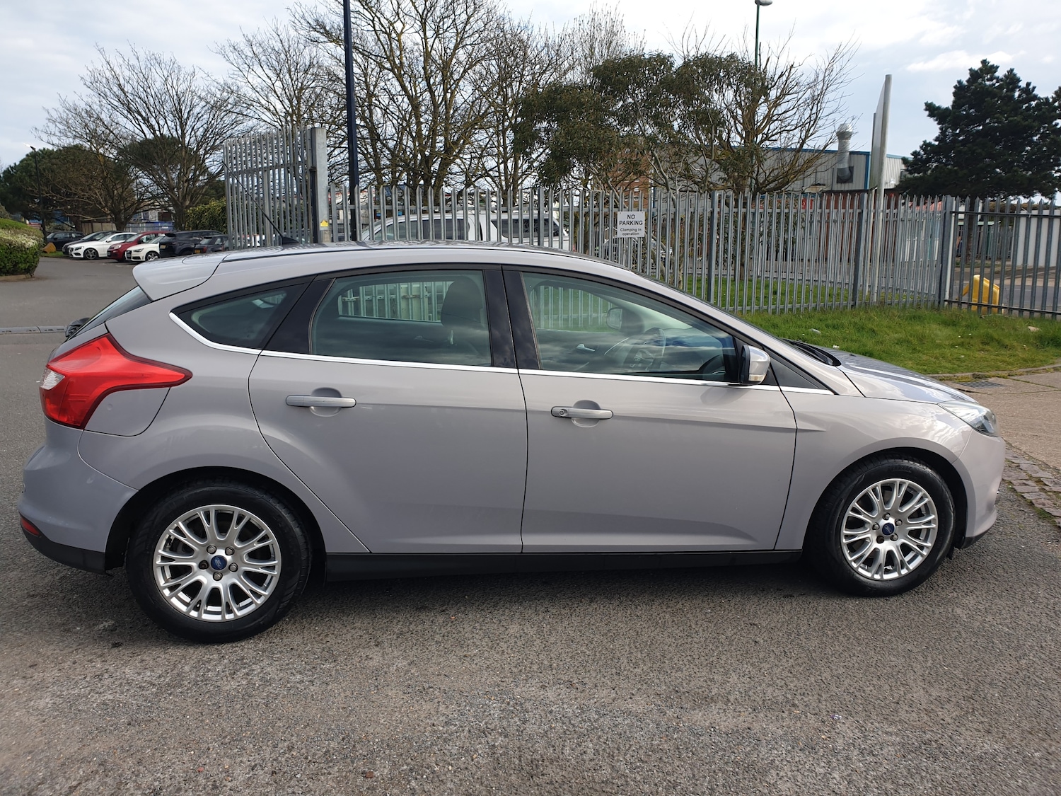 Used Ford Focus 2011 for sale - 78064958: Photo 8