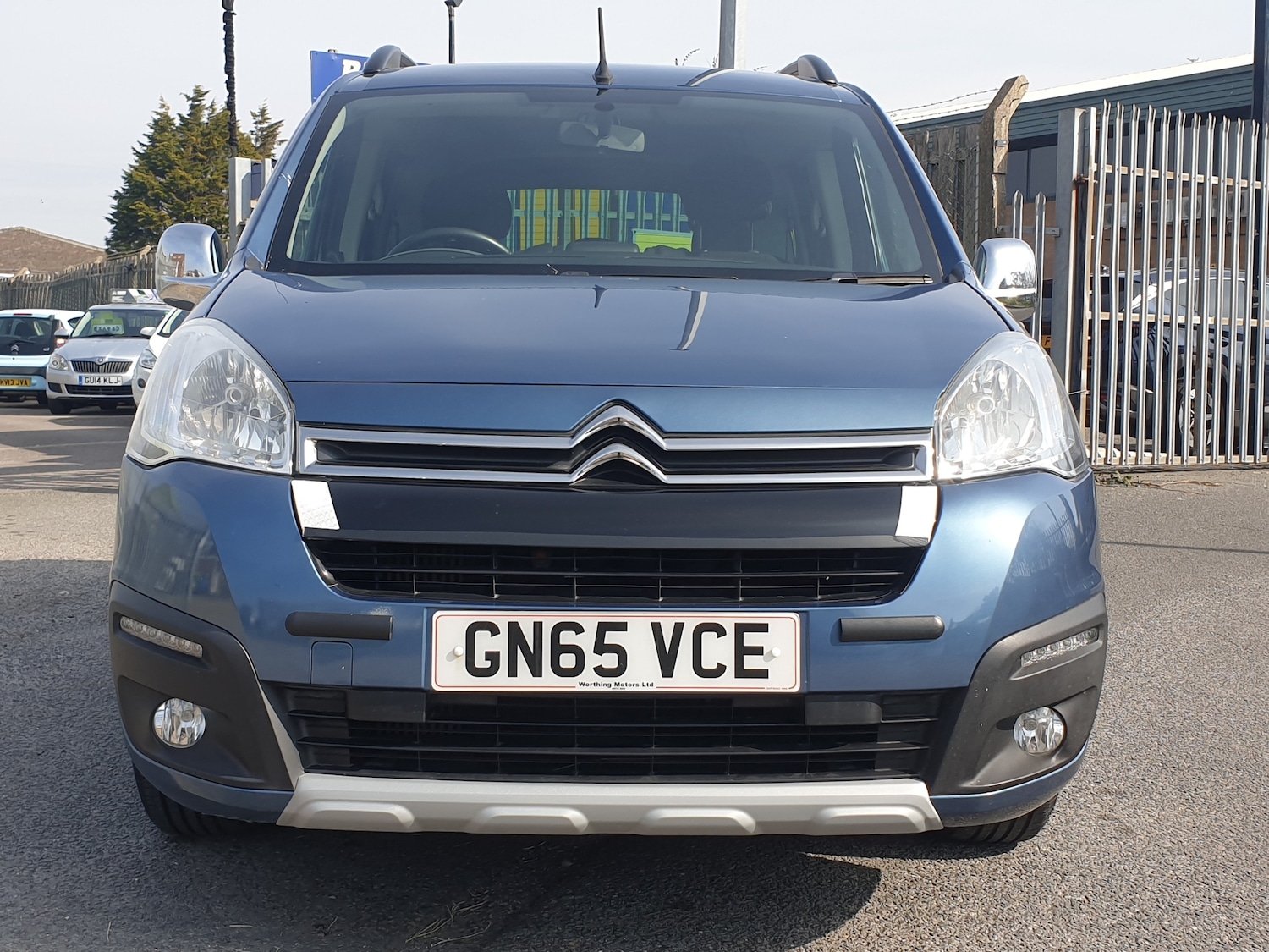 Used Citroen Berlingo 2015 for sale - 77951674: Photo 2